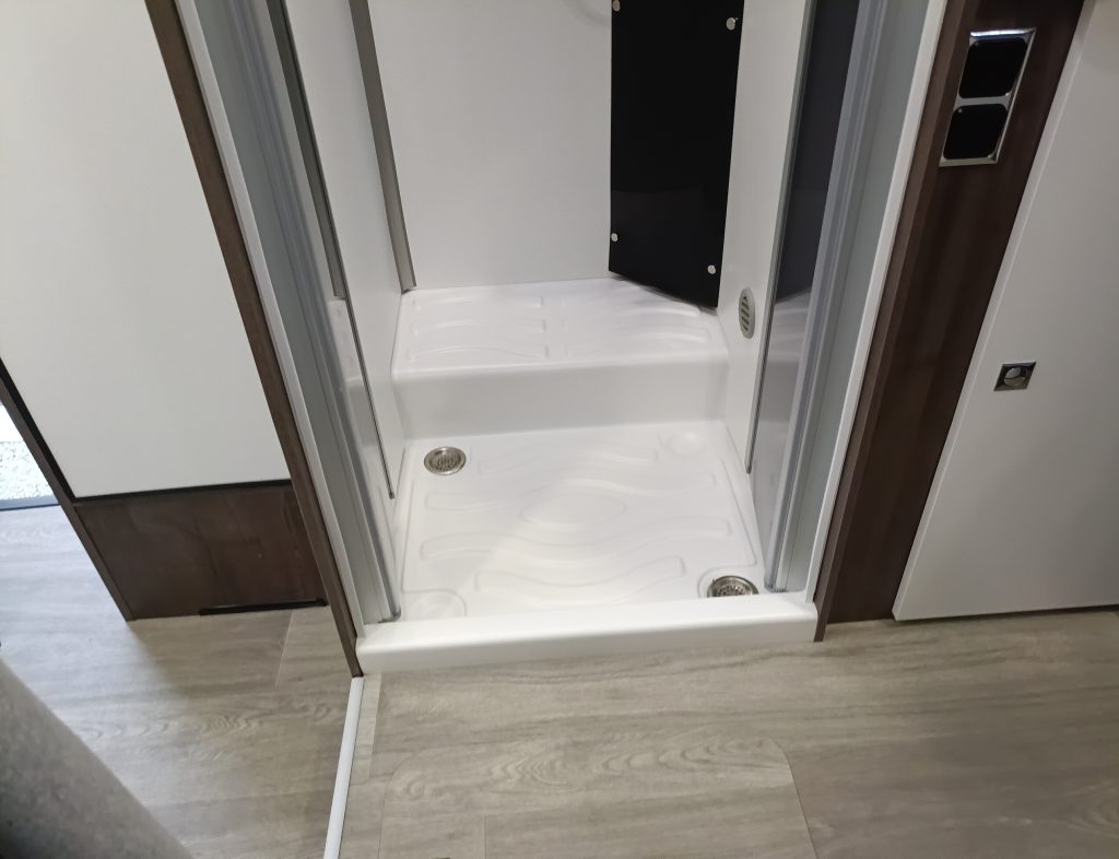 oplus 4